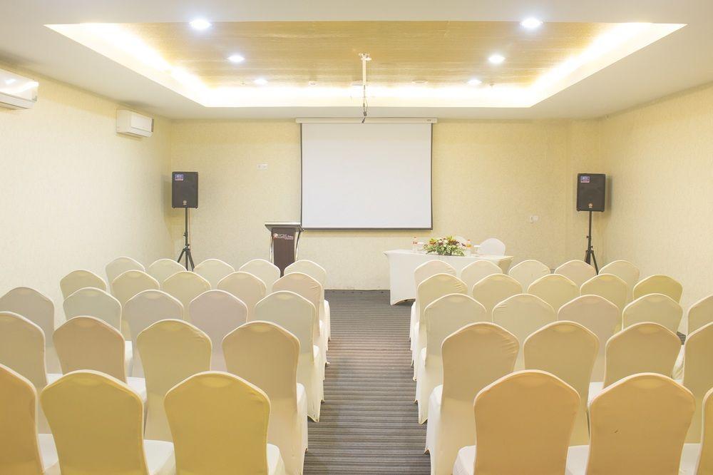 Luxury Malioboro Hotel Jogyakarta Zewnętrze zdjęcie