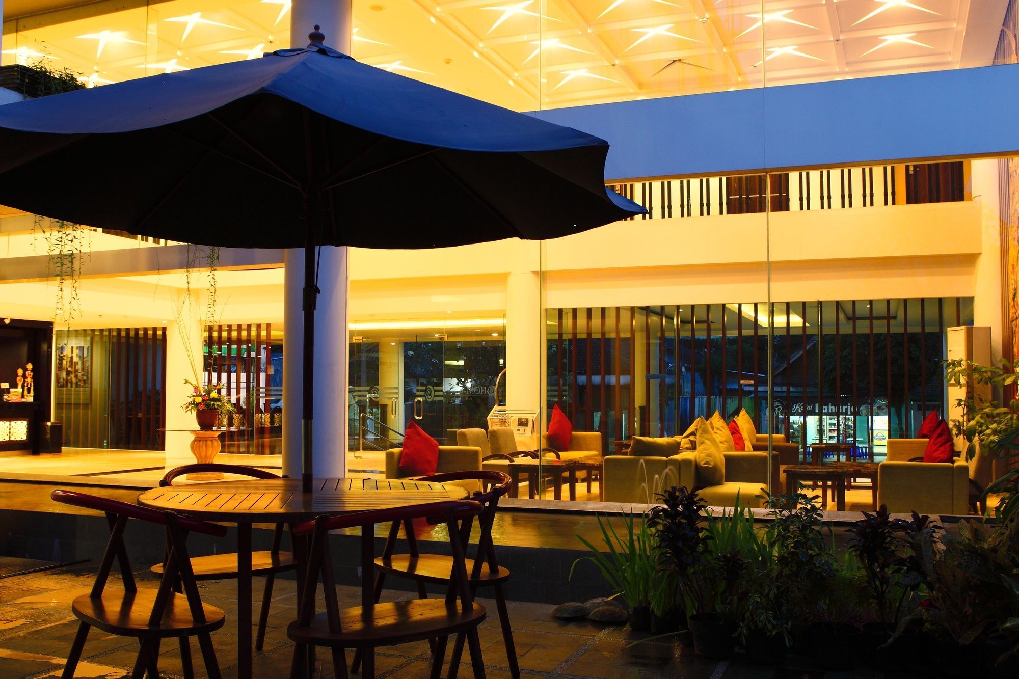 Luxury Malioboro Hotel Jogyakarta Zewnętrze zdjęcie