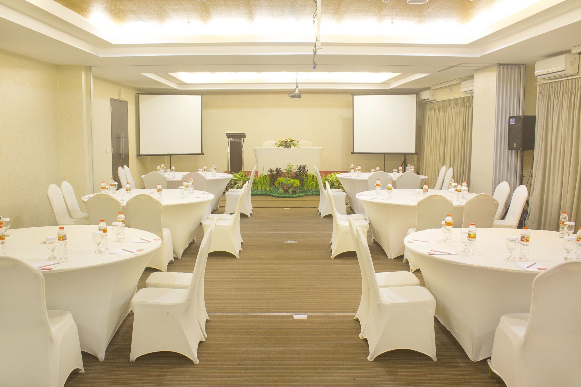 Luxury Malioboro Hotel Jogyakarta Zewnętrze zdjęcie