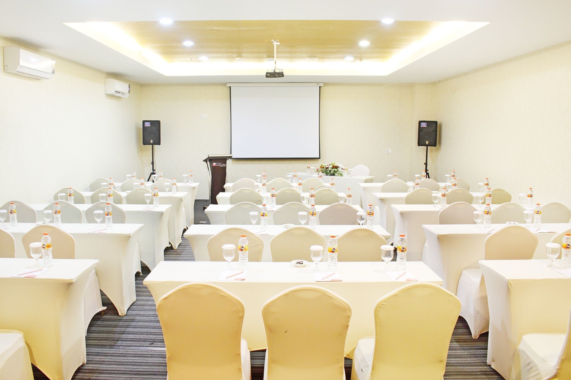 Luxury Malioboro Hotel Jogyakarta Zewnętrze zdjęcie